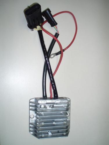 Regulateur LGW523 LDW502 FOCS mini-voiture 6 contacts LOMBARDINI 7362320 (12V - 40A) [SAPRISA 4636 - 4635]