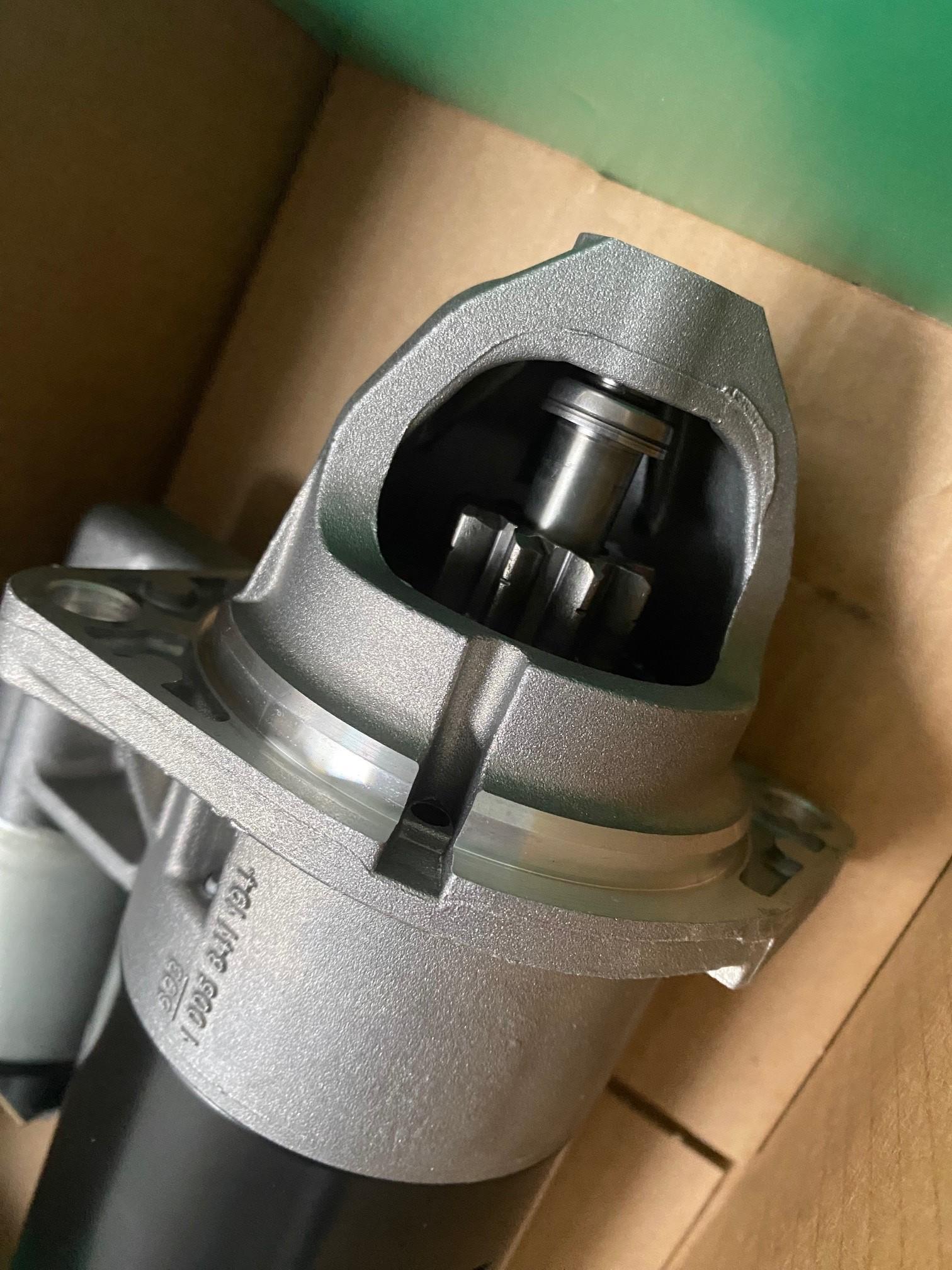 Demarreur 12V 1.7Kw LDW602 LDW702 LDW903 LDW1003 LDW1204 LDW1404 FOCS LGW627 8LD600-2 8LD665-2 S 8LD740-2 9LD561-2 9LD625-2 9LD626-2 3LDsin LOMBARDINI  5840224 - BOSCH 0001115035 - ED0058402240S