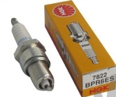 Bougie allumage NGK BPR6ES - Pour moteur HONDA GX110 GX120 GX140 GX160 GX200 GCV135 GCV160 (CERMAG 12476)
