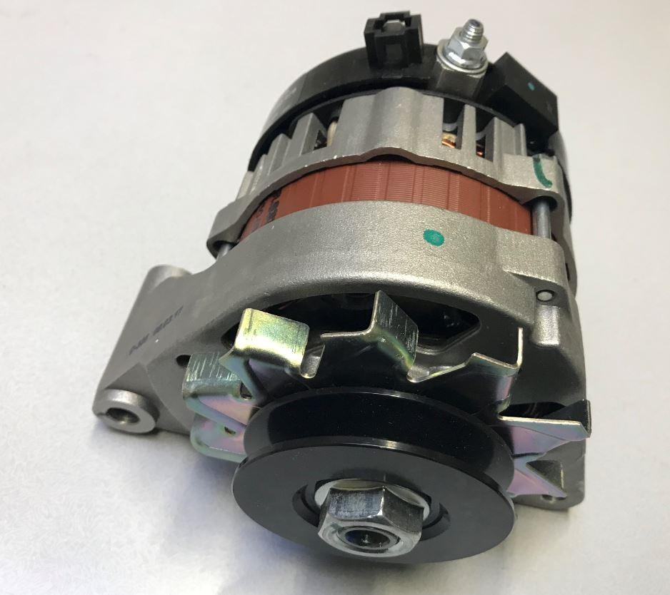 Alternateur SEG BOSCH F 002 G90 078 / VM Motori 38522072A 38522239F / 14V 45A (ex.34A) / LOMBARDINI KOHLER ED0011573910-S SEG 6033.GB2.035