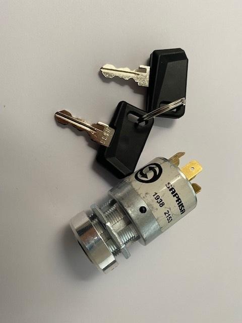 Contacteur à clé CHD FOCS LOMBARDINI (LDW1503 LDW1603 LDW2004 LDW2204 CHD - LDW502 LDW602 LDW702 LDW903 LDW1003 LDW1204 LDW1404 LGW627) LOMBARDINI 5041274 - SAPRISA 1938 ED0050412740-S KOHLER HC-CARGO: 180339