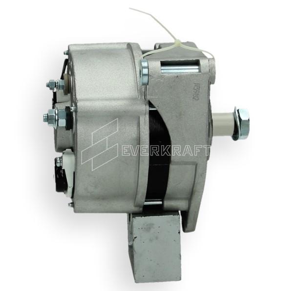 Alternateur 14V 120A - DEUTZ 01181250 - FENDT G198902011010 - ISKRA IA1153 AAK4322 11.203.333 - DEUTZ BF3L914 BF4L913 BF4L914 - FENDT TD226.6 TD226.4