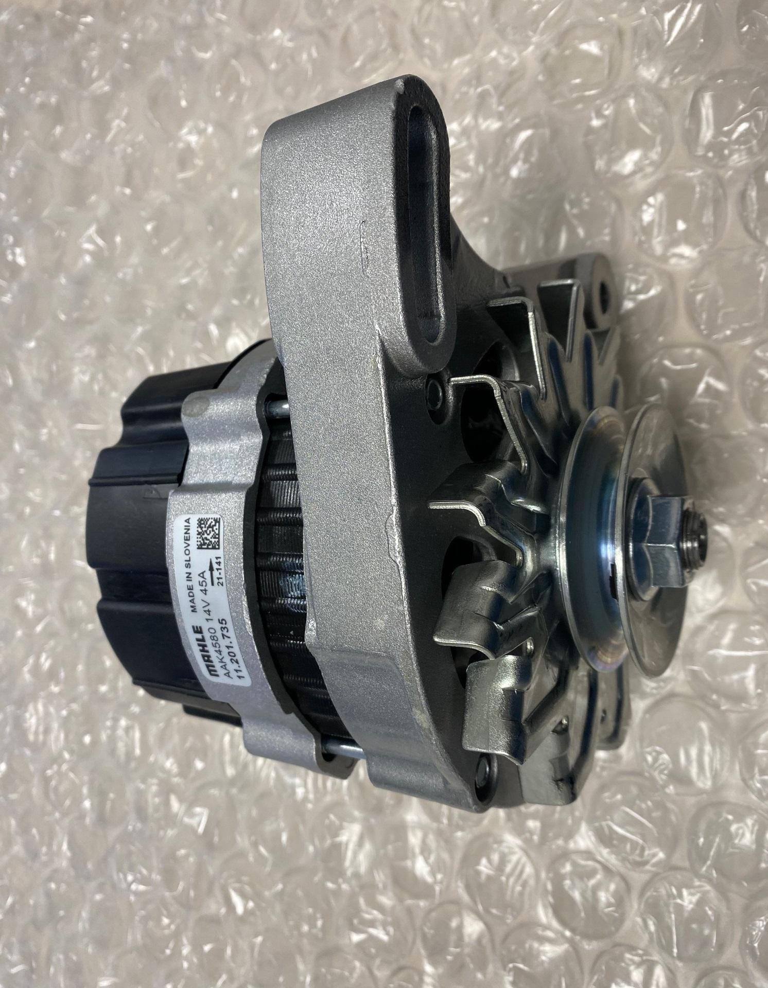 Alternateur 45A LDW602 LDW702 LDW903 LDW1003 LDW1204 LDW1404  FOCS LDW1503 LDW1603 LDW2004 LDW2204 CHD LOMBARDINI KOHLER 1157360 ISKRA AAK4580 11.201.735 (14V 45A Type auto.) DEUTZ 12850742 12851726 12850027 / ED0011573600-S