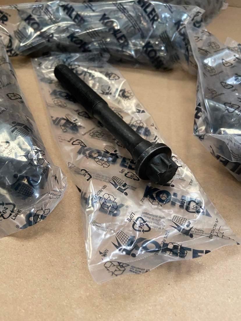 kit boulon de culasse + rondelles kohler KDI3404TM 4896879 / ED0048968790-S