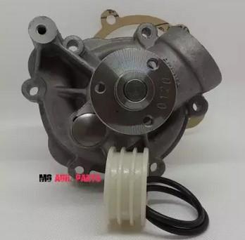 Pompe a eau avec manchon et joints MGE1194 = Deutz 04204095, 04256850 04206172 02931831, 02937437, 02937454, 02937603, 04259546, 04801515