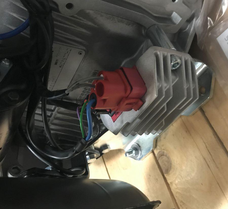 Regulateur 12V LOMBARDINI ED0073623940-S SAPRISA 7236 (7362394)