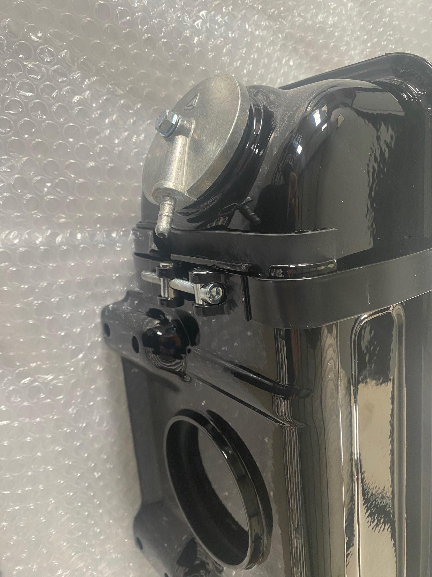 Kit réservoir gasoil 10 litres LOMBARDINI KOHLER KT090008 - Réservoir ED0081020850-S + + bouchon ED0090430920-S + colliers ED0036160850-S + kit filtre gasoil ED0037300150-S