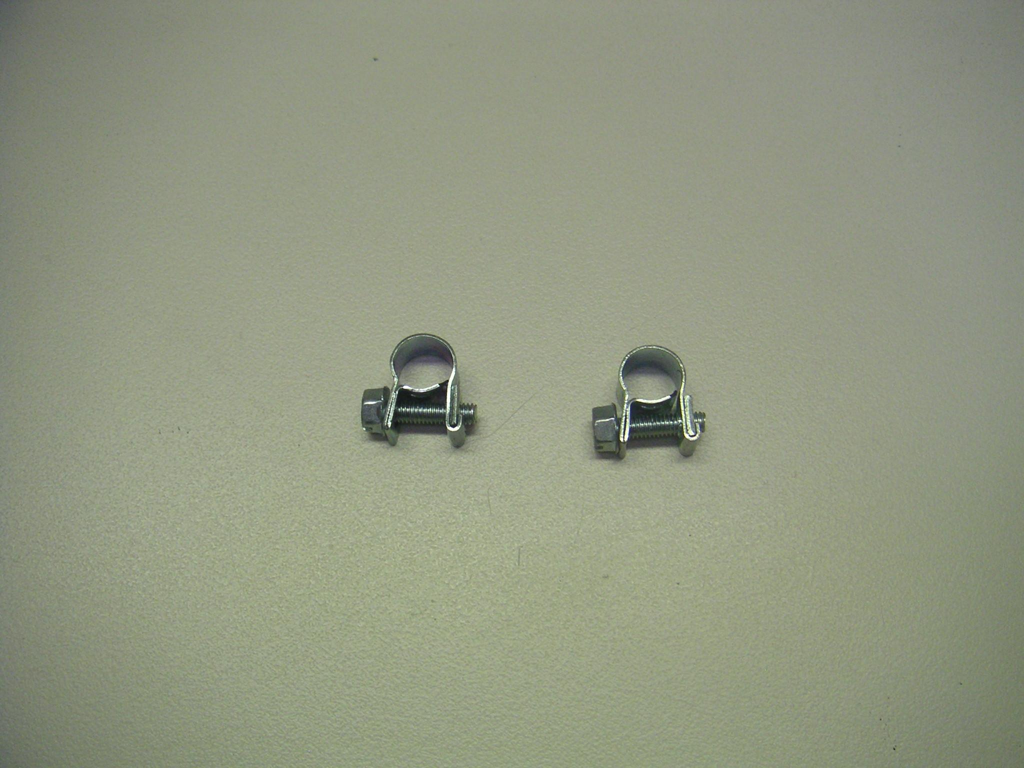 Lot de 2 colliers pour tuyau carburant Ø12 (capacité de serrages : Ø11-Ø13)