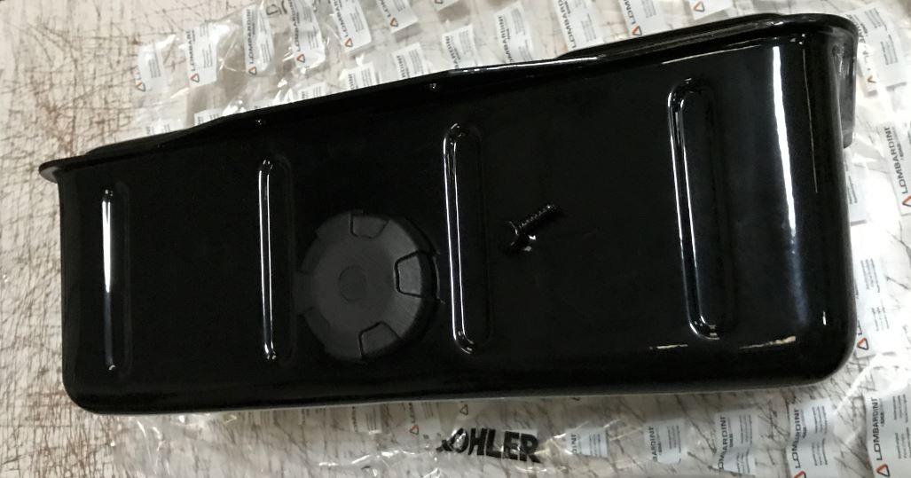 Réservoir LOMBARDINI 5LD675-2 5LD675-3 (LDA672 LDA673) 5LD825-2 5LD825-3 (832 833) 5LD930-3 (933) 11LD522-3 16 litres - LOMBARDINI 8101032