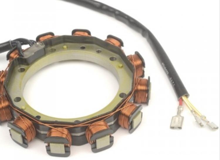 Stator charge 15LD225 15LD315 15LD350 15LD400 15LD440 / KD225 KD315 KD350 KD400 KD440 KOHLER LOMBARDINI 8565113 - SAPRISA 5246 KOHLER ED0085651130-S - 107 STATOR 12V 12A 15LD