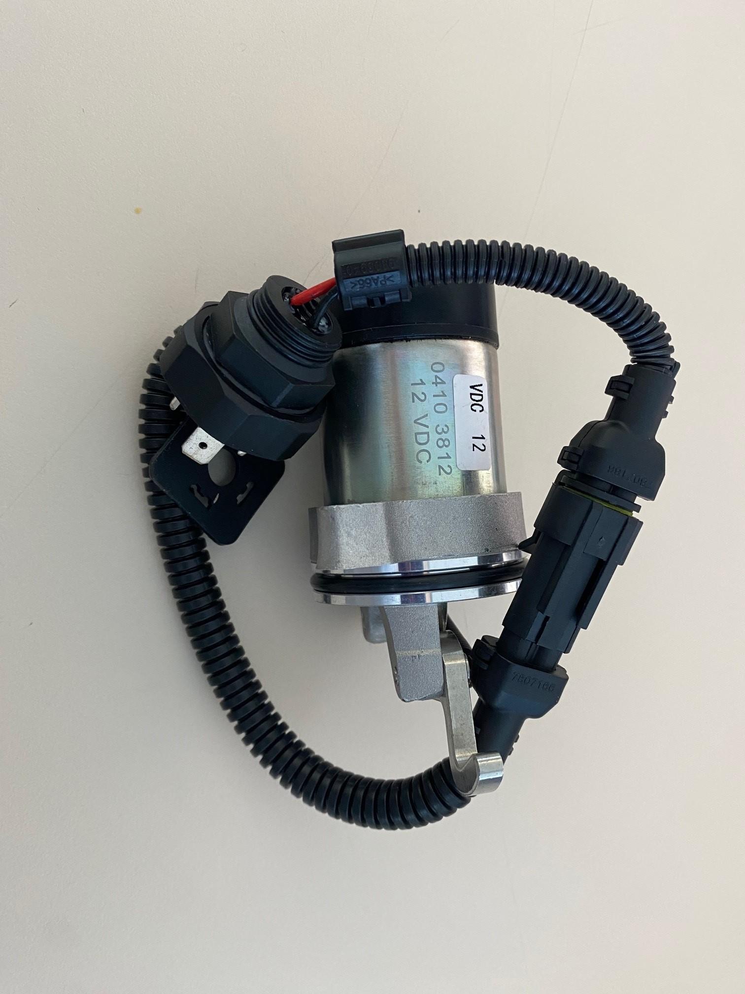 SOLENOID ARRET MOTEUR DEUTZ 04272733 - Comprend le solendoid 04103812 + le cable adaptateur 04213069