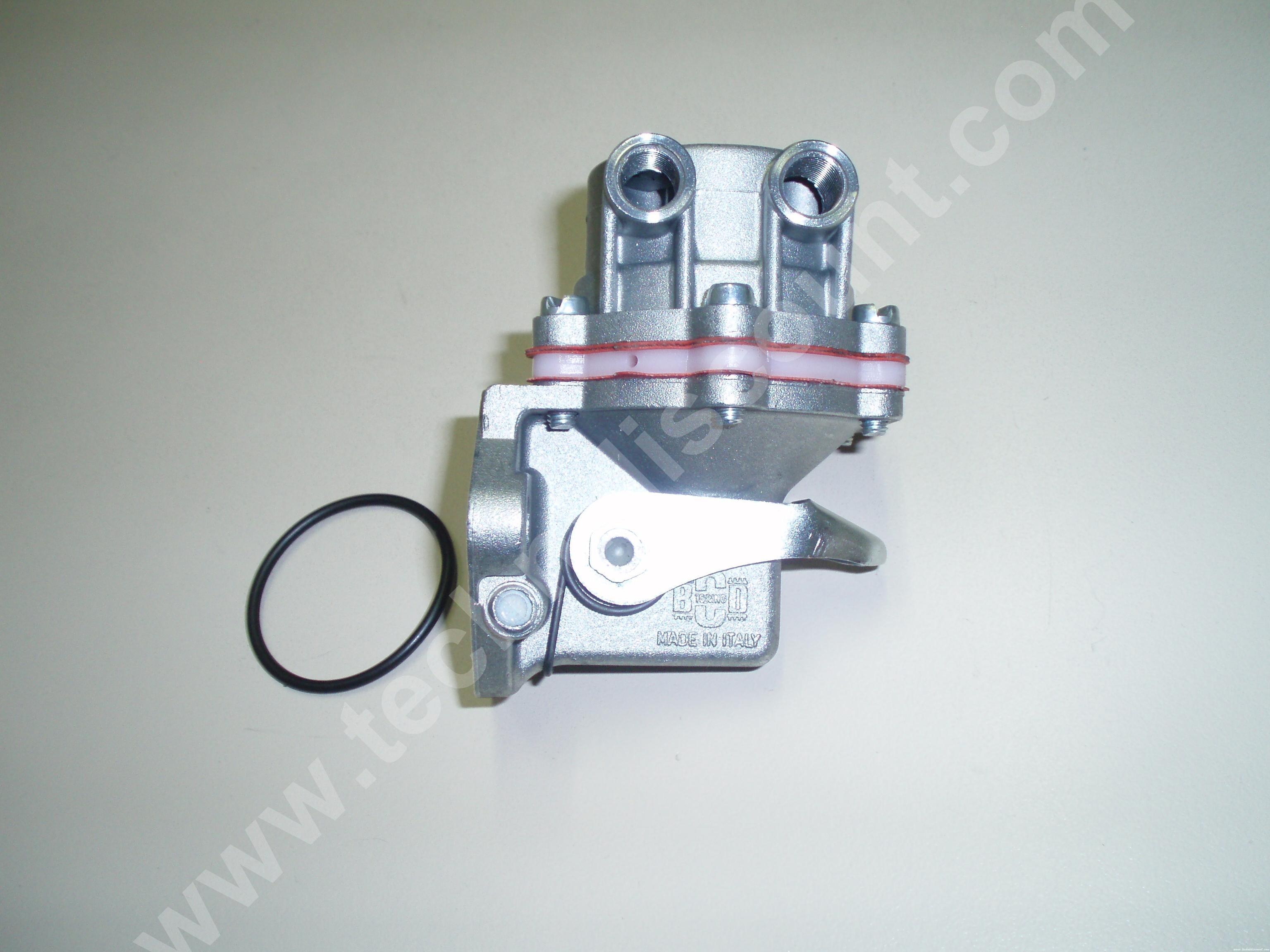 Pompe Gasoil LOMBARDINI DEUTZ KOHLER ED0065851510-S / FOCS LDW502 LDW602 LDW702 LDW903 LDW1003 LDW1204 LDW1404 F2M1008 F3M1008 F4M1008 KDW702 KDW1003 KDW1404 - ED0065851510-S