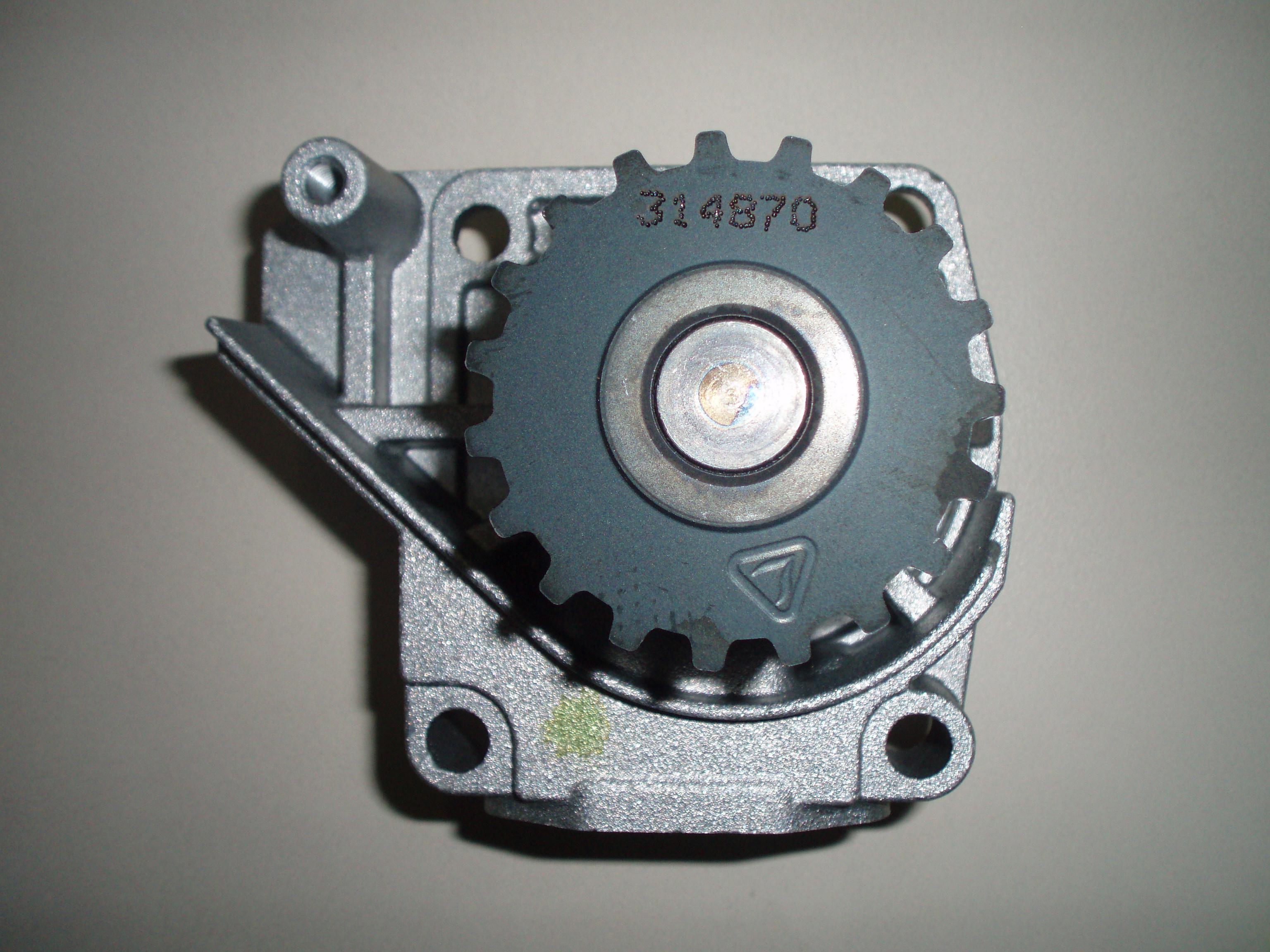 Pompe eau FOCS LDW502 LDW602 LDW702 LDW903 LDW1003  LGW523 LGW627 LOMBARDINI  - DEUTZ F2M1008 F3M1008 (19 dents) 6584540 ED0065845400-S / Ex. 6584438 KOHLER ED0065844380-S