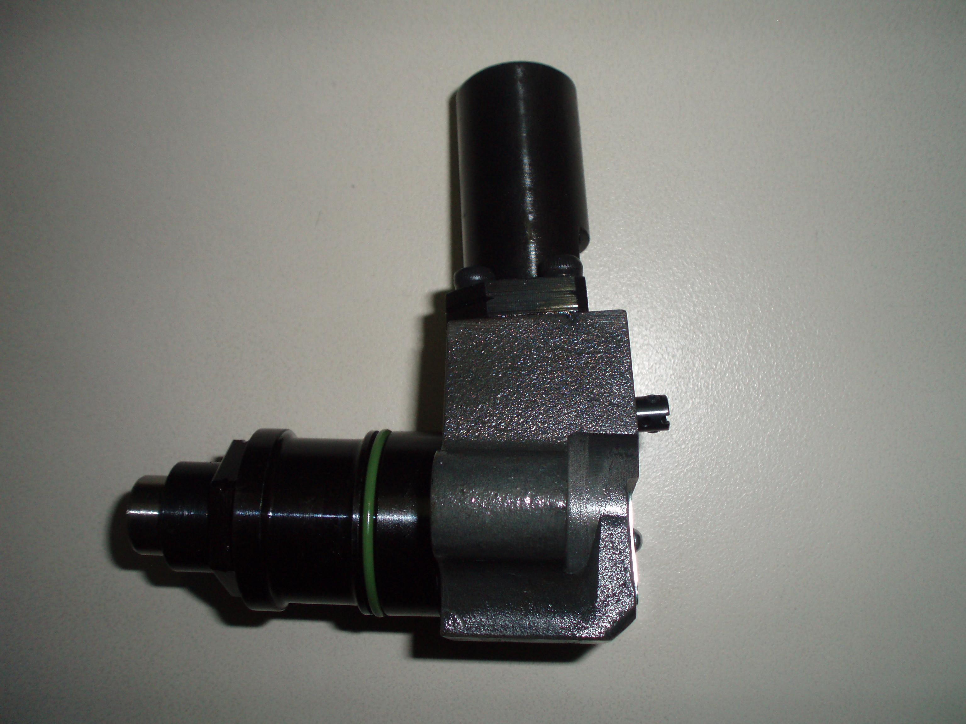 Injecteur pompe FOCS LDW502 LDW602 LDW903 LDW1204 LDW1204P LOMBARDINI DEUTZ FM1008 F3M1008 F4M1008 KOHLER ED0048968810-S Ex. LOMBARDINI 6590285 ED0065902850-S - BOSCH 0414001002