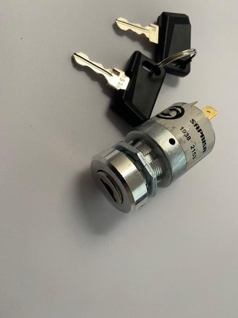 Contacteur à clé CHD FOCS LOMBARDINI (LDW1503 LDW1603 LDW2004 LDW2204 CHD - LDW502 LDW602 LDW702 LDW903 LDW1003 LDW1204 LDW1404 LGW627) LOMBARDINI 5041274 - SAPRISA 1938 ED0050412740-S KOHLER HC-CARGO: 180339