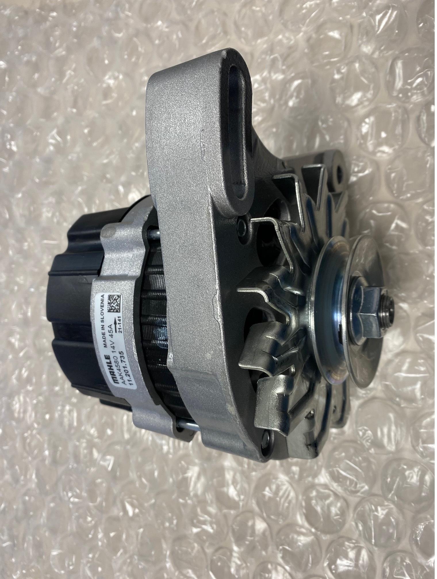 Alternateur 45A LDW602 LDW702 LDW903 LDW1003 LDW1204 LDW1404  FOCS LDW1503 LDW1603 LDW2004 LDW2204 CHD LOMBARDINI KOHLER 1157360 ISKRA AAK4580 11.201.735 (14V 45A Type auto.) DEUTZ 12850742 12851726 12850027 / ED0011573600-S