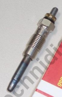 Bougie adaptable VM Motori 46070003A HR494-HT HR392 HR488 HR394 HR494 HR488 HR492 HR588 HR492 HR592 HR688 HR594 HR692 HR694 (12258 - GX78) adapt. BOSCH 0250201034 ;  0.250.201.034