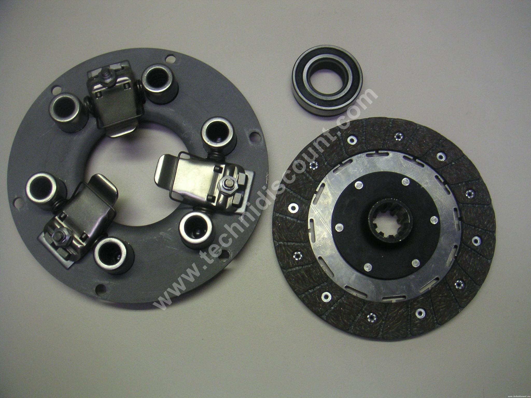 Kit embrayage PASQUALI 995 996 (190x131x4mm - 29x23x4mm - 10 cannelures) [disque 15798 - mécanisme trois doigts 15941 et butée d'embrayage 15669)