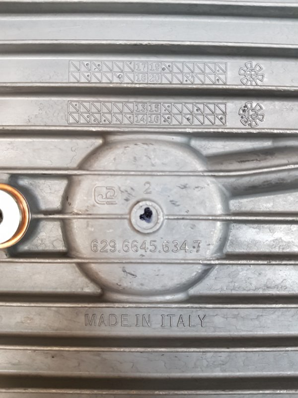 Carter d'huile 9LD561-2 9LD625-2 9LD626-2 LOMBARDINI 6645639 [Modèle avec 3 bouchons de vidage] KOHLER ED0066456390-S