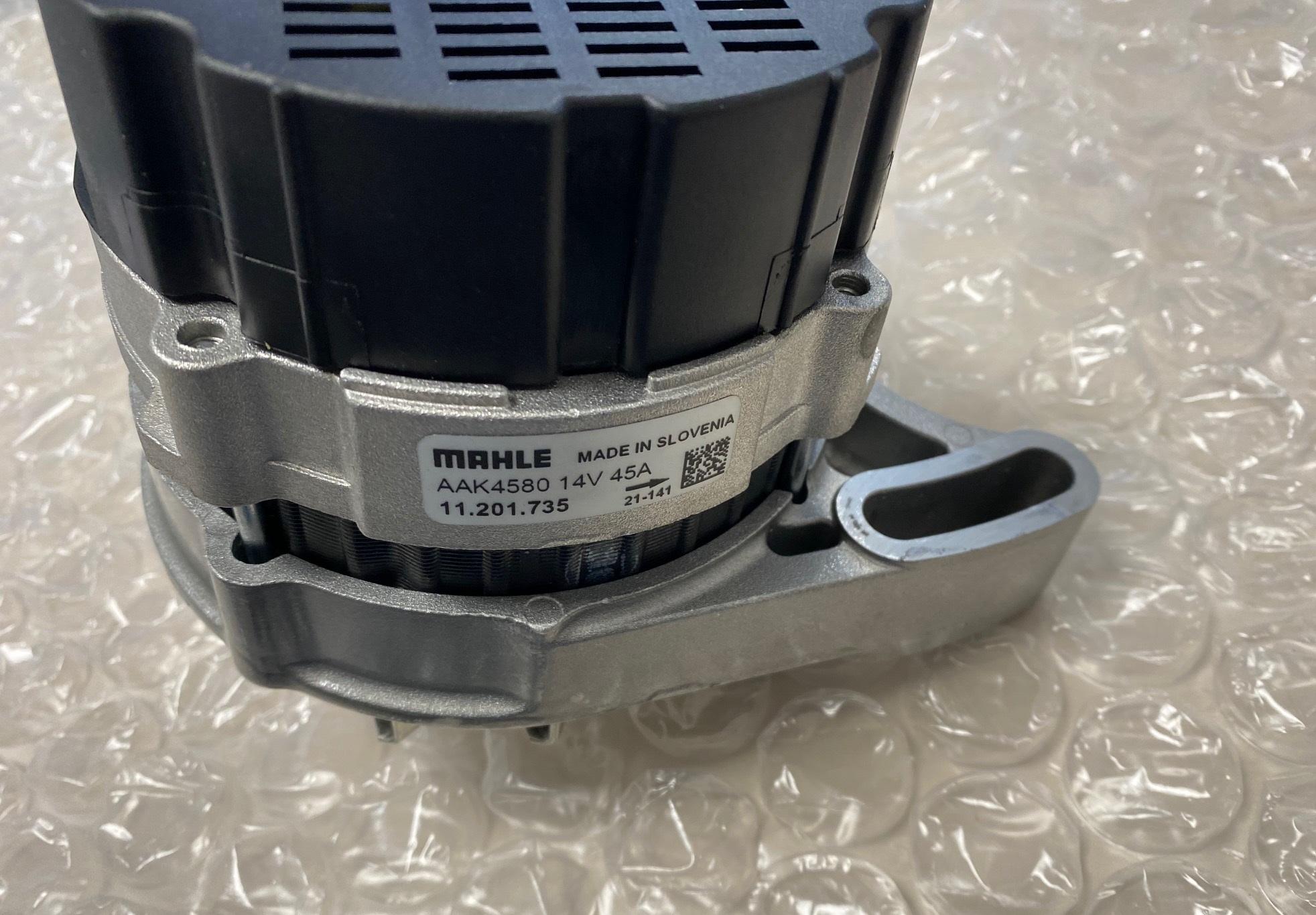 Alternateur 45A LDW602 LDW702 LDW903 LDW1003 LDW1204 LDW1404  FOCS LDW1503 LDW1603 LDW2004 LDW2204 CHD LOMBARDINI KOHLER 1157360 ISKRA AAK4580 11.201.735 (14V 45A Type auto.) DEUTZ 12850742 12851726 12850027 / ED0011573600-S