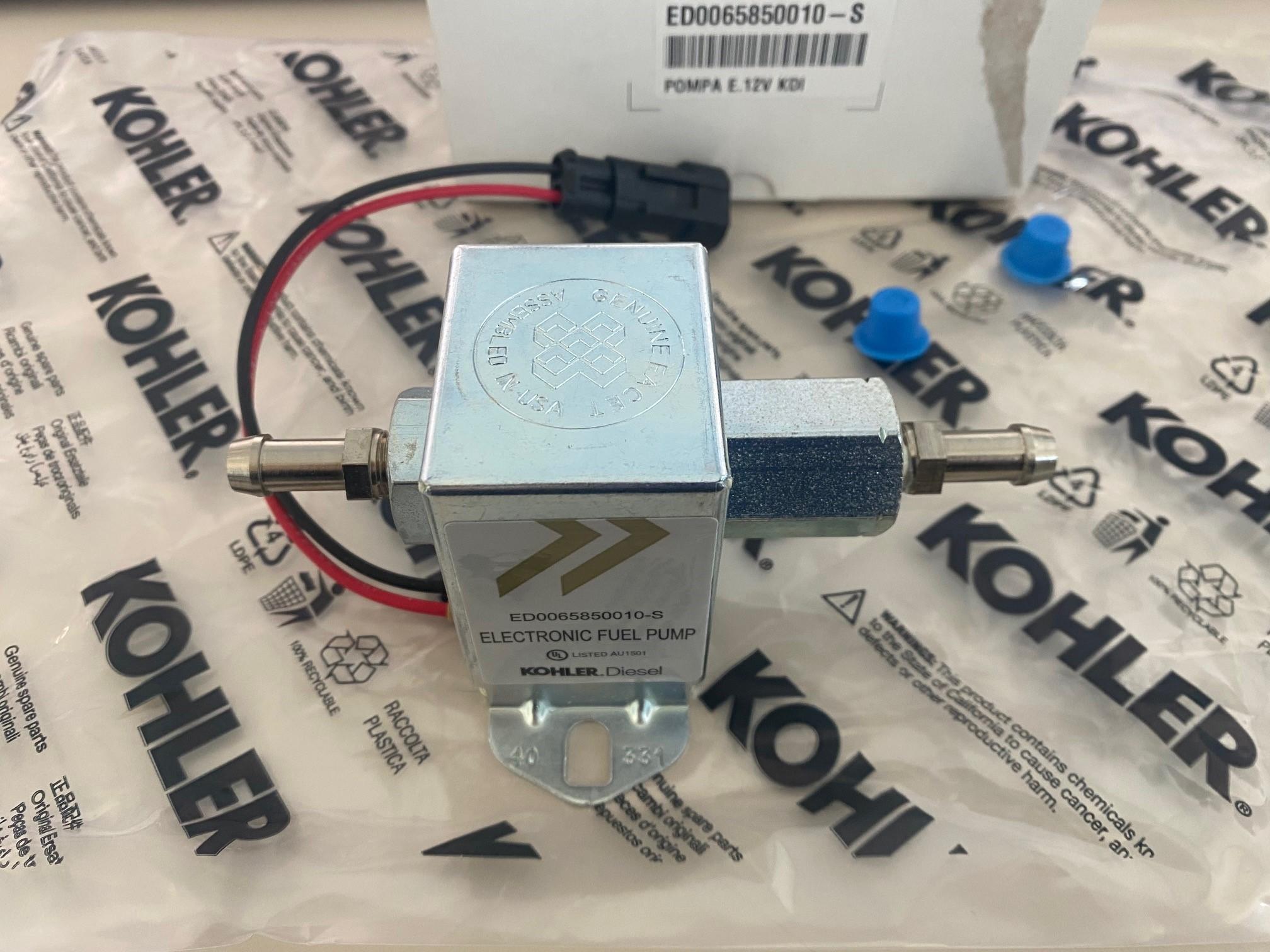 Pompe Alimentation Gasoil 12V KOHLER ED0065850010-S LOMBARDINI 6585.001 KOHLER KDI Tcr : KDI2504TCR & KDI1903TCR / KDI-TCR 1903E5 ; KDI-TCA1903 - KDI-TCR 2504E5