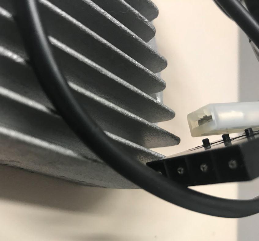 Regulateur tension 12V DUCATI HATZ 2G40 1D41 1D50 1D81 1D90 1B20 1B27 1B30 HATZ 01983800 / DUCATI 34365004 HATZ 000001983800