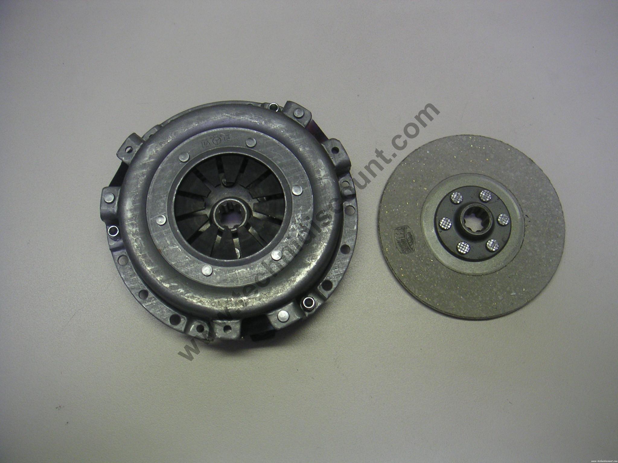 Kit Embrayage CARRARINO SERIE SUPER - CARRARO ANTONIO (Mécanisme 15334 OEM 5.107.503 - Disque 15019 OEM 5.108.501) PIVI MILANO / PITTERI VIOLINI 18864100